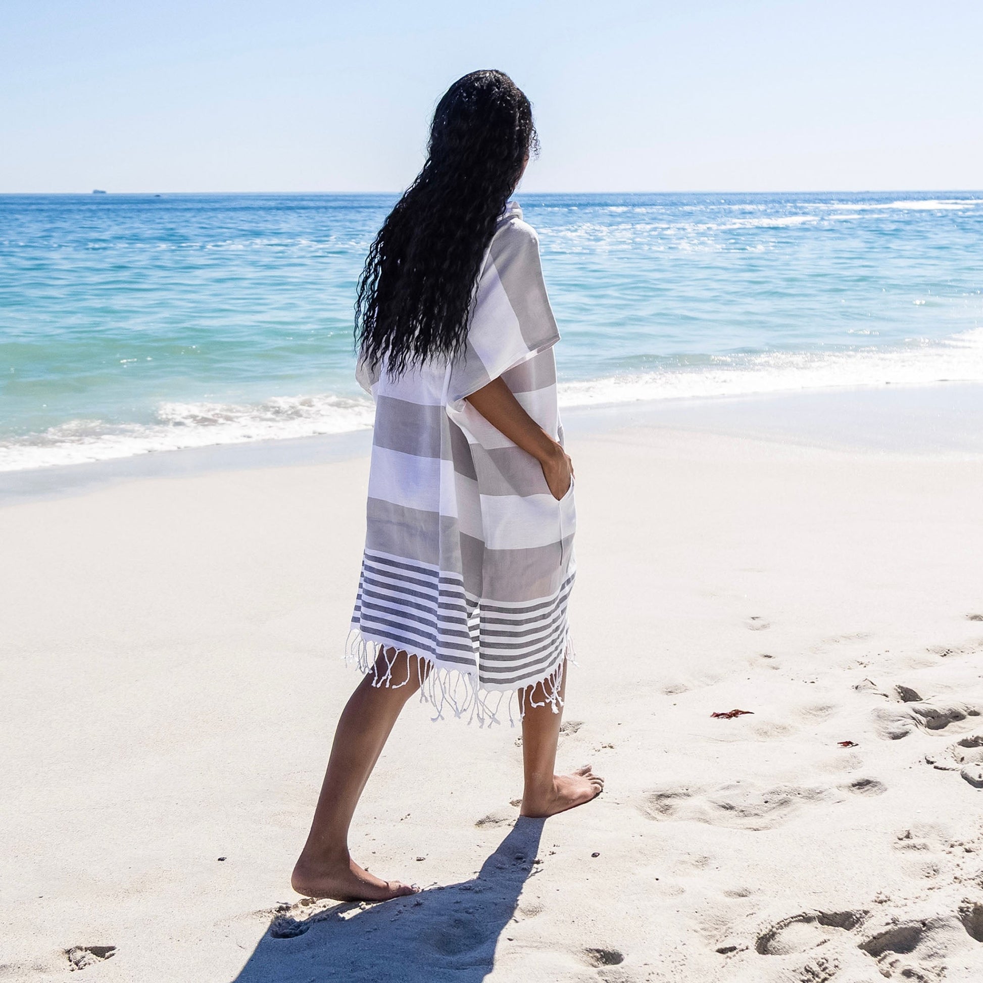 towel-poncho-v8 7_0003_Beach_Poncho_6.jpg