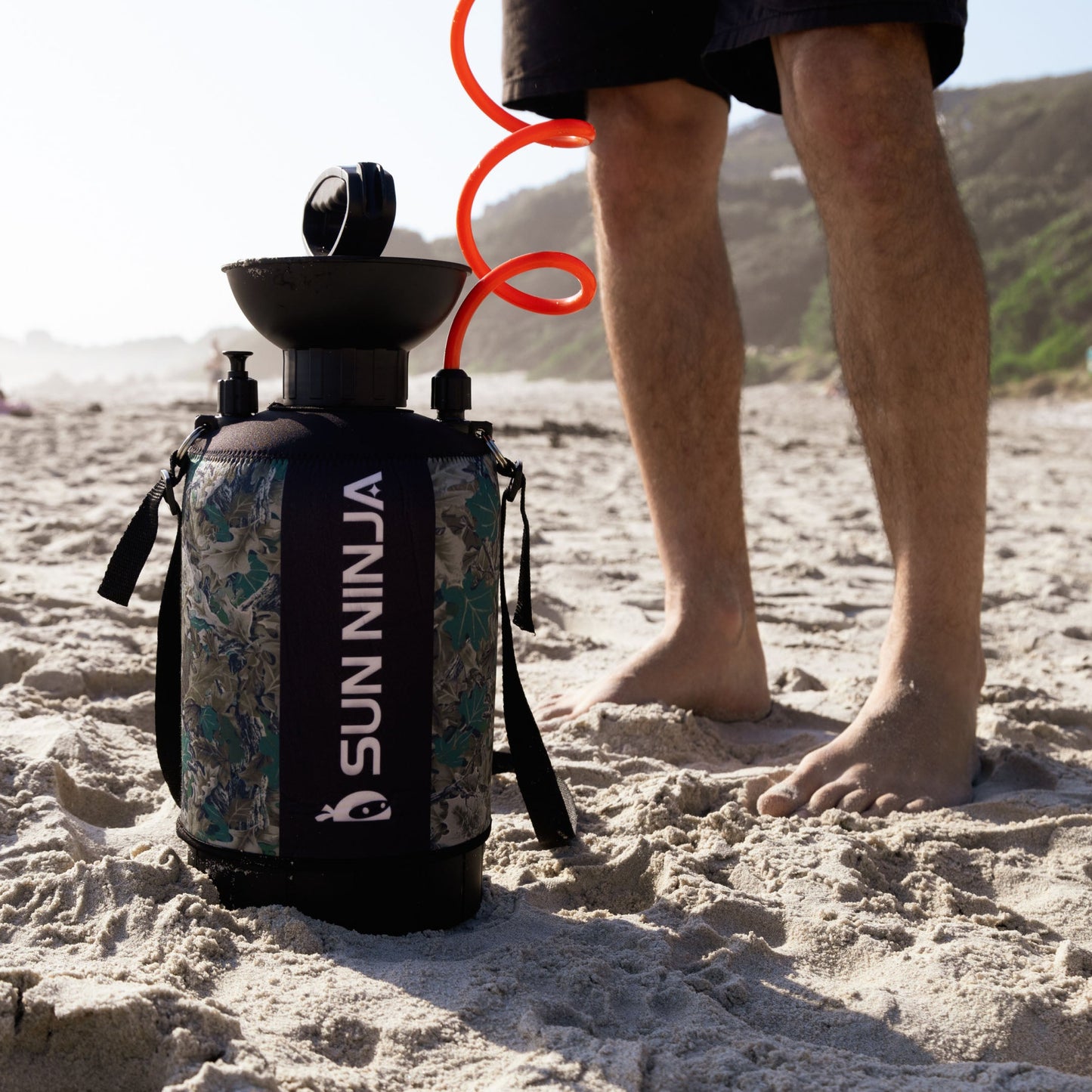 portable-shower-1-3-gallon-w5 8_0011_Portable_shower_1.3gal_camo_7.jpg