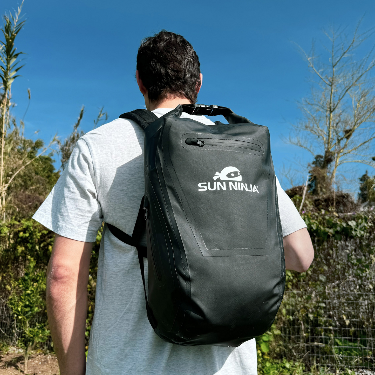 dry-bag-backpack-i7 Drybag_backpack_black_5_27bbd494-5355-4b02-bc6a-e95a0c88f09c.png