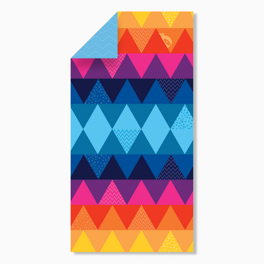 microfiber-beach-towel-q0 Microfiber_beach_towel_triangle_1_b601da2a-4817-4434-bd66-79e2f9adb87a.png