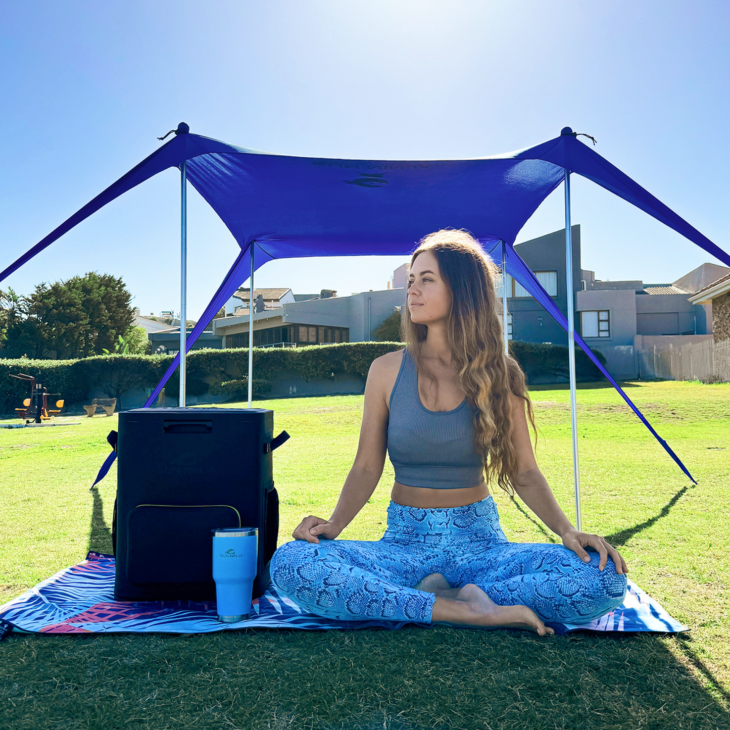 beach-tent-2-person-c6 Sun-Ninja_2_person_tent_navy_5.png