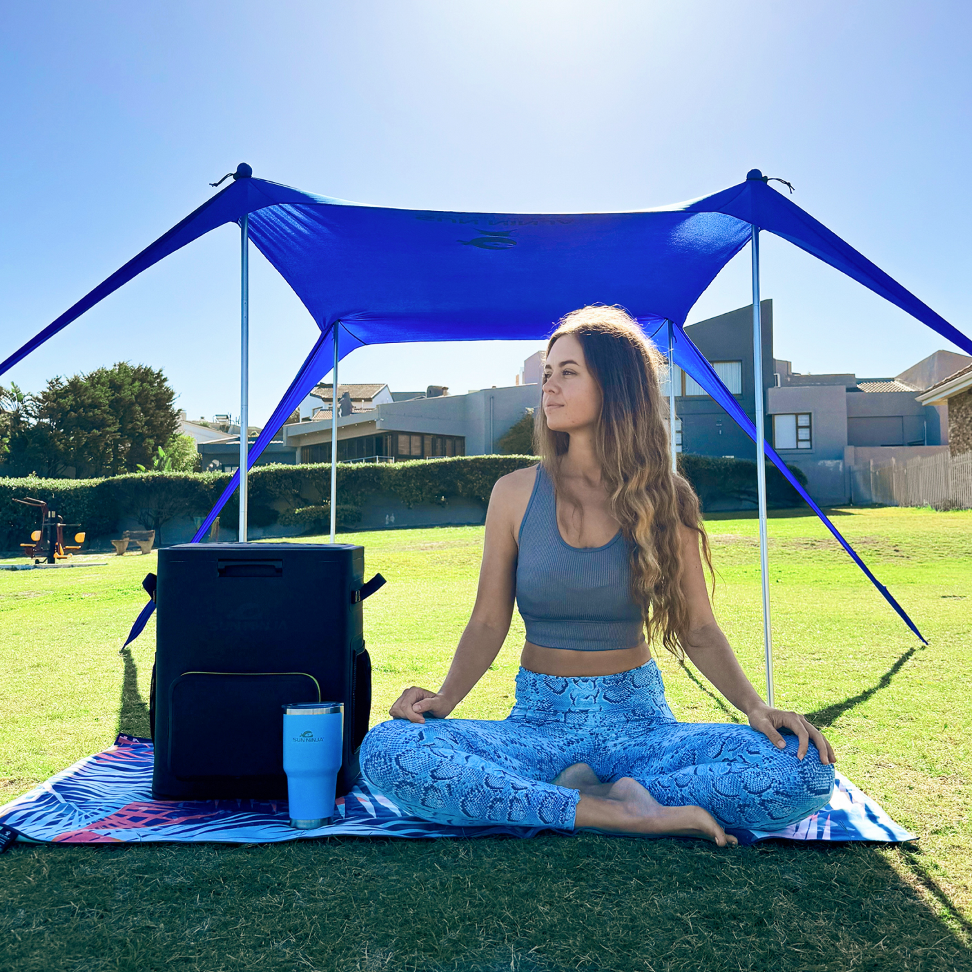 beach-tent-2-person-c6 Sun-Ninja_2_person_tent_royal-blue_5.png