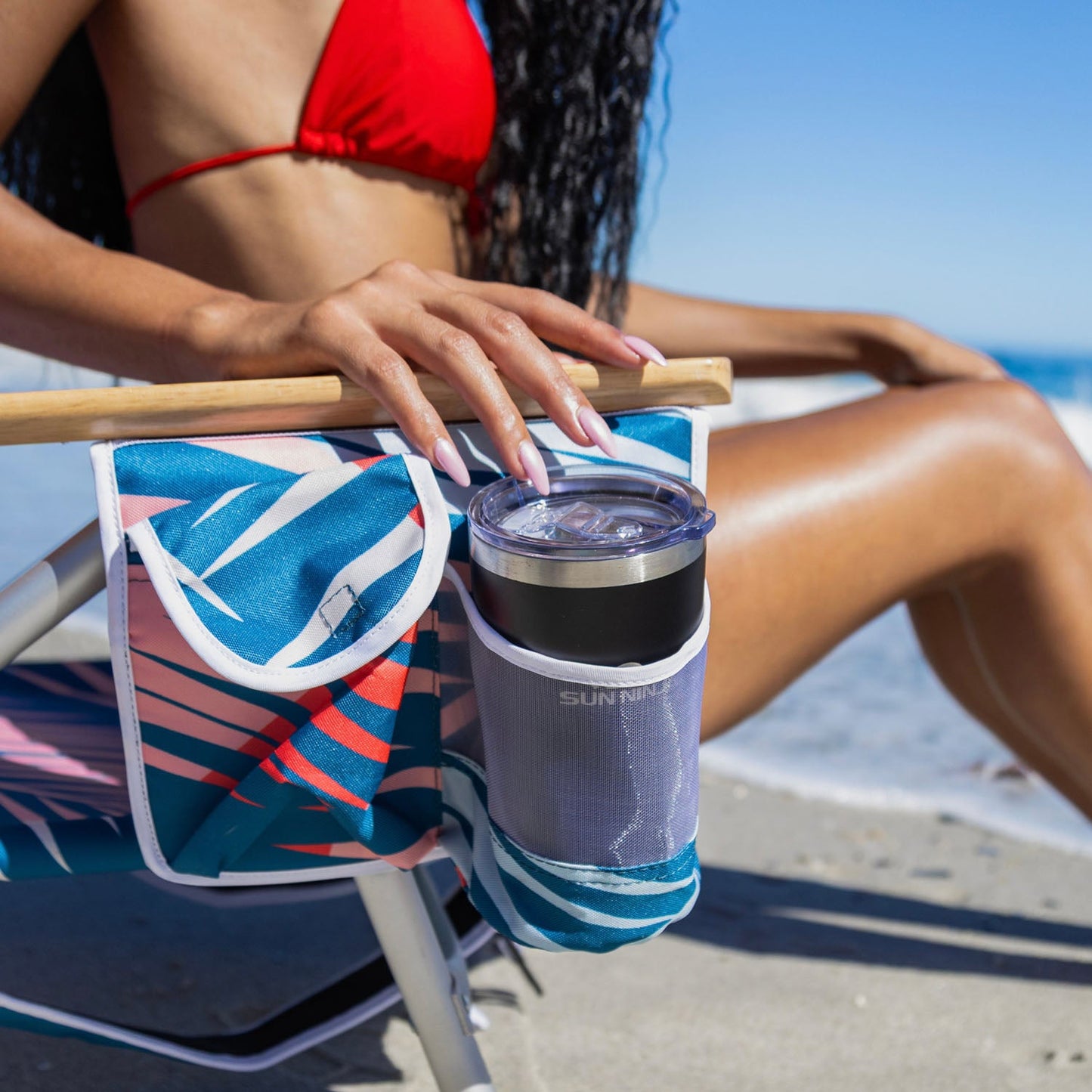 beach-chair-1-pc-h6 Sun-Ninja_Beach_Chair_Flamingos_0_0020_Sun-Ninja_Beach_Chair_Navy_Palm_Leaves_6.jpg